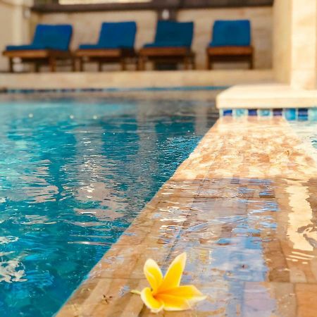 Отель Familytel Bali Kuta Selatan Экстерьер фото