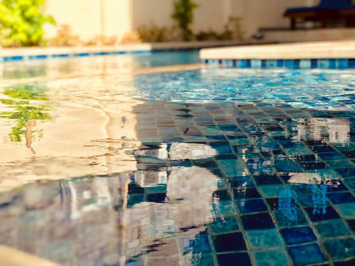 Отель Familytel Bali Kuta Selatan Экстерьер фото
