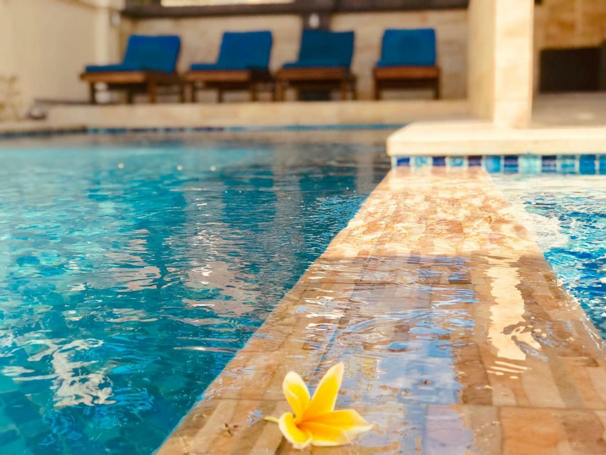 Отель Familytel Bali Kuta Selatan Экстерьер фото